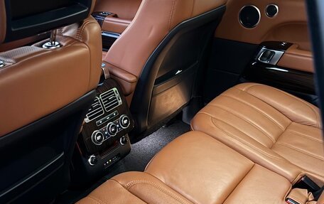 Land Rover Range Rover IV рестайлинг, 2016 год, 5 500 000 рублей, 12 фотография