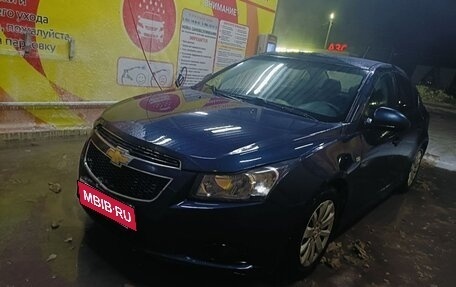 Chevrolet Cruze II, 2009 год, 323 000 рублей, 2 фотография