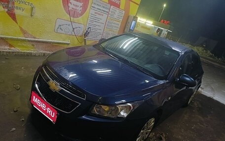 Chevrolet Cruze II, 2009 год, 323 000 рублей, 5 фотография