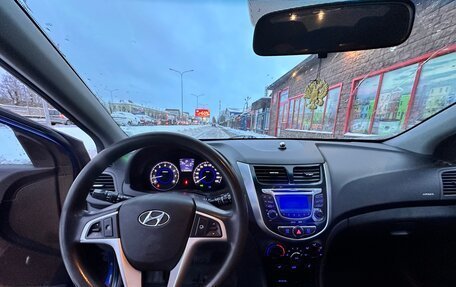 Hyundai Solaris II рестайлинг, 2012 год, 575 000 рублей, 8 фотография