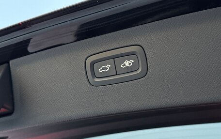 Volvo XC90 II рестайлинг, 2021 год, 5 800 000 рублей, 24 фотография