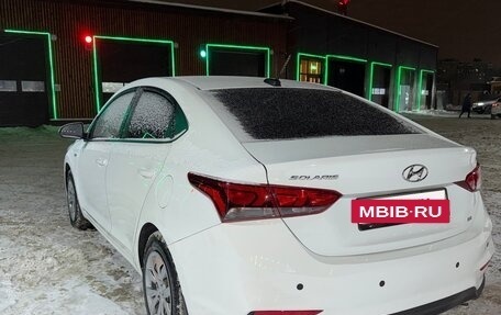 Hyundai Solaris II рестайлинг, 2018 год, 1 100 000 рублей, 5 фотография
