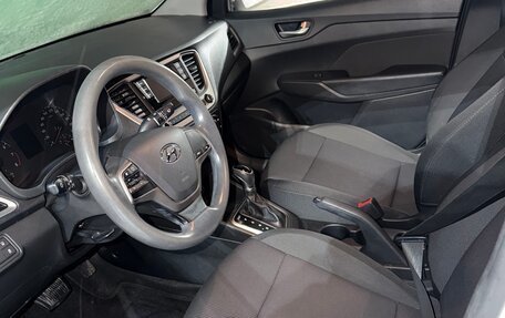 Hyundai Solaris II рестайлинг, 2018 год, 1 100 000 рублей, 7 фотография