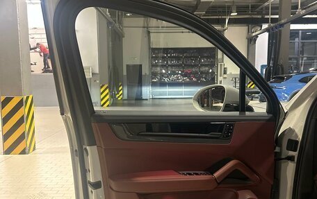 Porsche Cayenne III, 2025 год, 24 590 000 рублей, 11 фотография