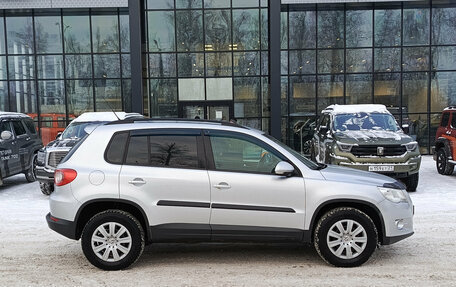 Volkswagen Tiguan I, 2010 год, 950 000 рублей, 4 фотография