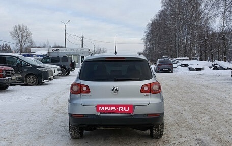 Volkswagen Tiguan I, 2010 год, 950 000 рублей, 6 фотография