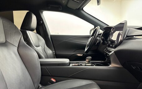 Lexus RX IV рестайлинг, 2023 год, 9 900 000 рублей, 12 фотография