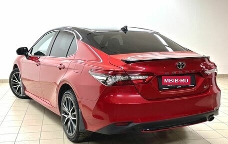 Toyota Camry, 2021 год, 3 525 000 рублей, 6 фотография