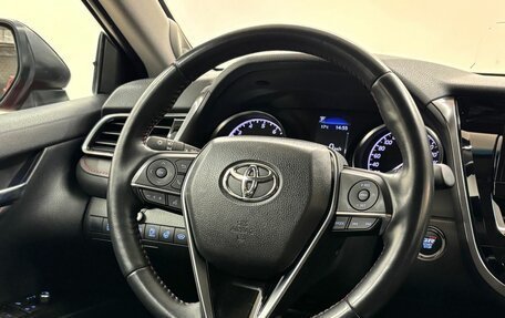 Toyota Camry, 2021 год, 3 525 000 рублей, 18 фотография