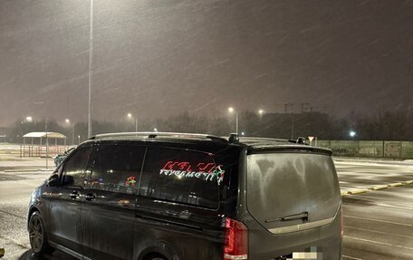 Mercedes-Benz V-Класс, 2023 год, 13 500 000 рублей, 2 фотография