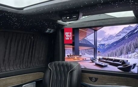 Mercedes-Benz V-Класс, 2023 год, 13 500 000 рублей, 15 фотография