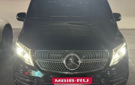 Mercedes-Benz V-Класс, 2023 год, 13 500 000 рублей, 16 фотография