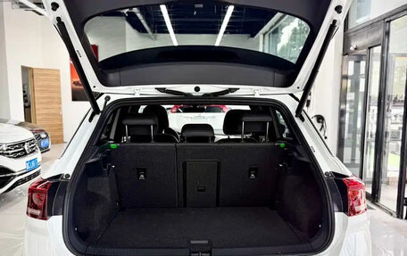 Volkswagen T-Roc I, 2022 год, 1 500 355 рублей, 22 фотография