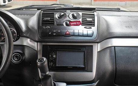 Mercedes-Benz Viano, 2011 год, 1 900 000 рублей, 15 фотография