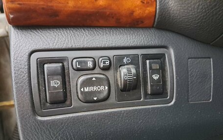 Toyota Avensis III рестайлинг, 2005 год, 455 000 рублей, 22 фотография