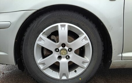 Toyota Avensis III рестайлинг, 2005 год, 455 000 рублей, 20 фотография