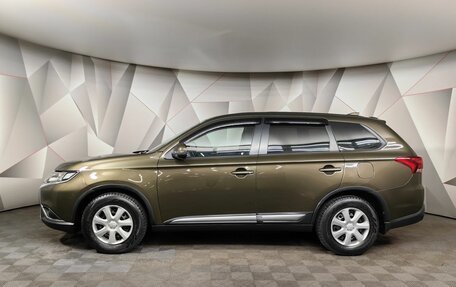 Mitsubishi Outlander III рестайлинг 3, 2018 год, 1 697 000 рублей, 5 фотография