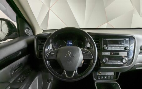 Mitsubishi Outlander III рестайлинг 3, 2018 год, 1 697 000 рублей, 20 фотография