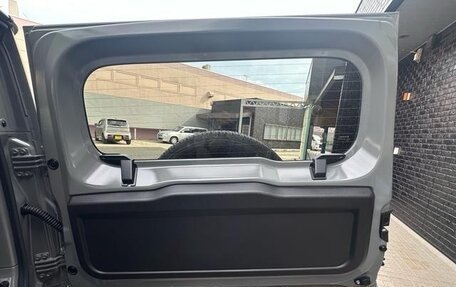 Suzuki Jimny, 2023 год, 1 480 000 рублей, 22 фотография