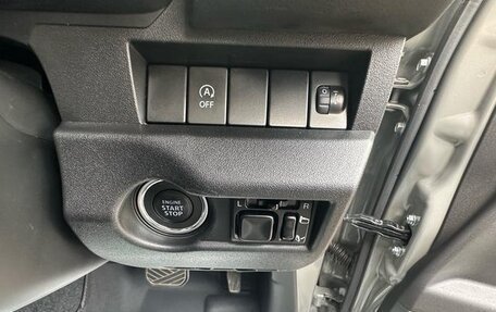 Suzuki Jimny, 2023 год, 1 480 000 рублей, 18 фотография