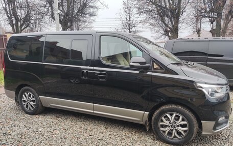 Hyundai H-1 II рестайлинг, 2021 год, 3 850 000 рублей, 9 фотография