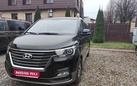 Hyundai H-1 II рестайлинг, 2021 год, 3 850 000 рублей, 3 фотография