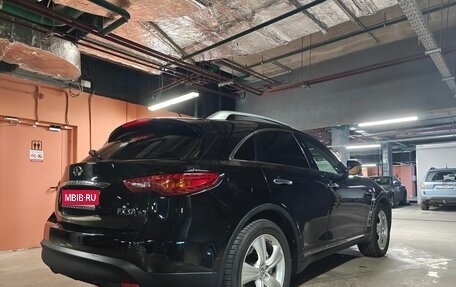 Infiniti FX II, 2011 год, 1 590 000 рублей, 4 фотография