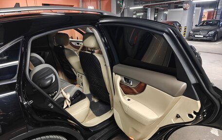 Infiniti FX II, 2011 год, 1 590 000 рублей, 14 фотография