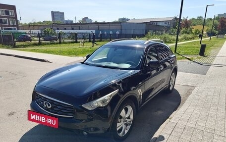 Infiniti FX II, 2011 год, 1 590 000 рублей, 26 фотография