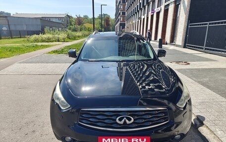 Infiniti FX II, 2011 год, 1 590 000 рублей, 21 фотография
