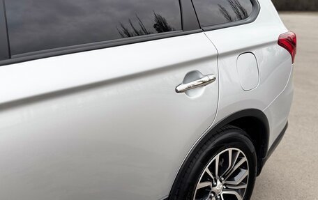 Mitsubishi Outlander III рестайлинг 3, 2015 год, 1 550 000 рублей, 6 фотография