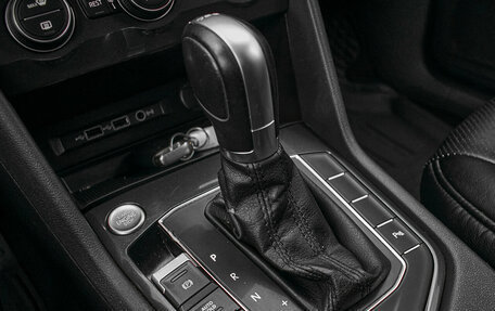 Volkswagen Tiguan II, 2019 год, 1 875 000 рублей, 20 фотография