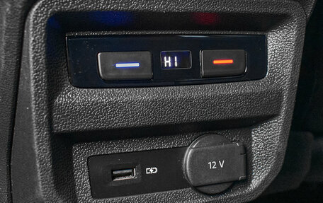 Volkswagen Tiguan II, 2019 год, 1 875 000 рублей, 23 фотография