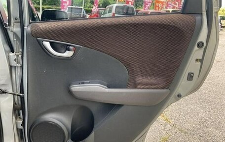 Honda Fit Shuttle I рестайлинг, 2011 год, 878 000 рублей, 19 фотография