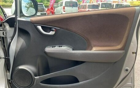 Honda Fit Shuttle I рестайлинг, 2011 год, 878 000 рублей, 16 фотография