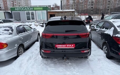 KIA Sportage IV рестайлинг, 2018 год, 1 870 000 рублей, 3 фотография