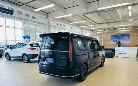 Honda Stepwgn, 2024 год, 3 399 900 рублей, 6 фотография