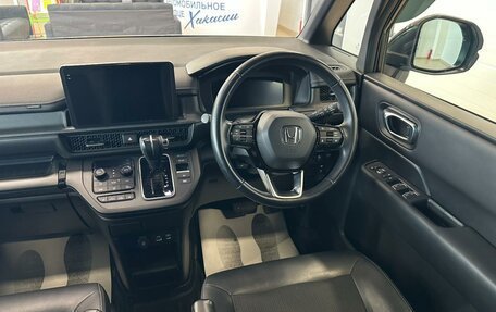 Honda Stepwgn, 2024 год, 3 399 900 рублей, 15 фотография