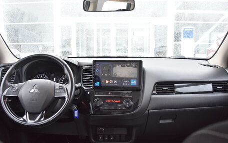 Mitsubishi Outlander III рестайлинг 3, 2019 год, 2 200 000 рублей, 19 фотография