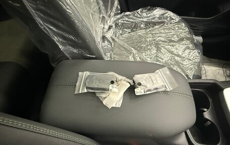 Toyota RAV4, 2025 год, 4 300 000 рублей, 28 фотография