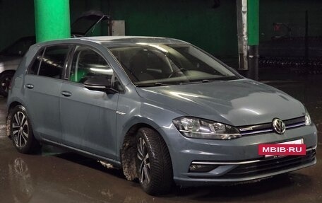 Volkswagen Golf VII, 2019 год, 2 750 000 рублей, 2 фотография
