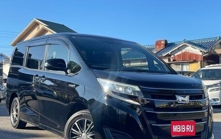 Toyota Noah III, 2018 год, 1 798 000 рублей, 1 фотография