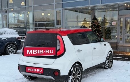 KIA Soul II рестайлинг, 2018 год, 1 690 000 рублей, 8 фотография