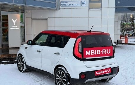 KIA Soul II рестайлинг, 2018 год, 1 690 000 рублей, 6 фотография
