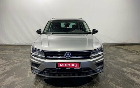 Volkswagen Tiguan II, 2019 год, 2 540 000 рублей, 2 фотография
