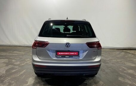 Volkswagen Tiguan II, 2019 год, 2 540 000 рублей, 5 фотография