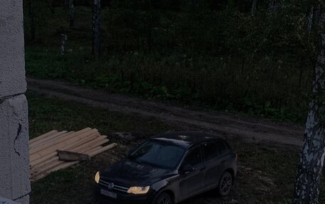 Volkswagen Touareg III, 2010 год, 2 200 000 рублей, 1 фотография