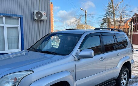 Toyota Land Cruiser Prado 120 рестайлинг, 2006 год, 2 500 000 рублей, 2 фотография