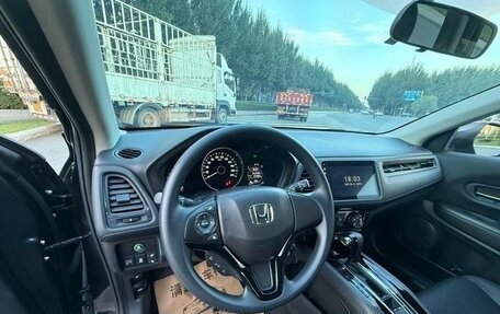 Honda Vezel, 2022 год, 2 150 000 рублей, 9 фотография