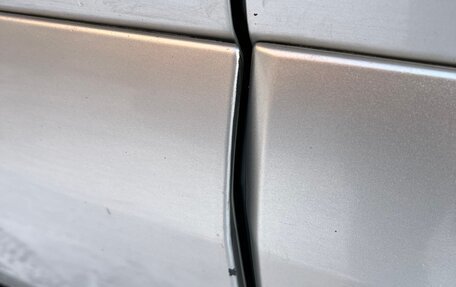 Toyota Land Cruiser Prado 120 рестайлинг, 2006 год, 2 500 000 рублей, 16 фотография